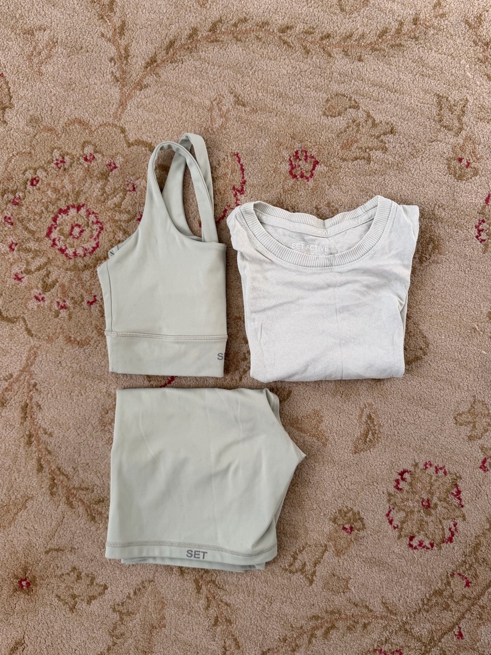 Set active sporty set